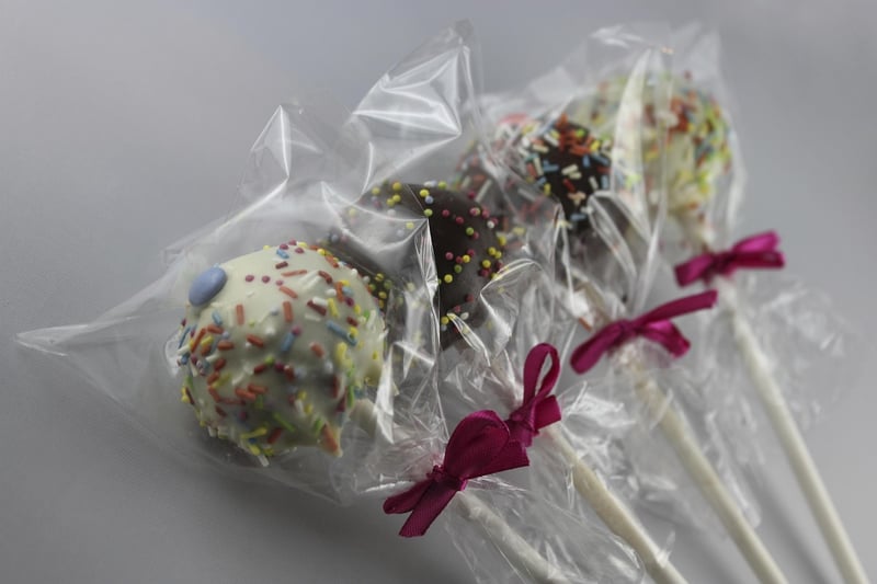 Fox Cake Pops